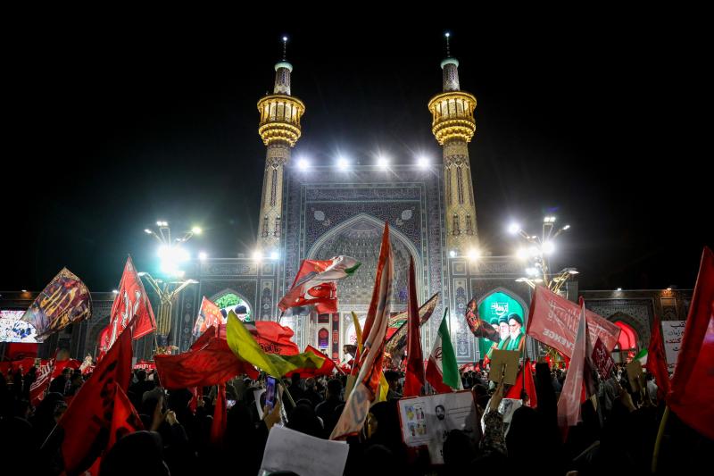 gallery item mrasm_bzrgdasht_chhlm_aqay_shhyd_ayran_dr_hrm_mthr_rdwy_mshhd_20_1405528232432.jpg
